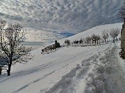 01 Sulle nevi del Linzone (1392 m) alla chiesetta della Sacra Famiglia di Nazareth